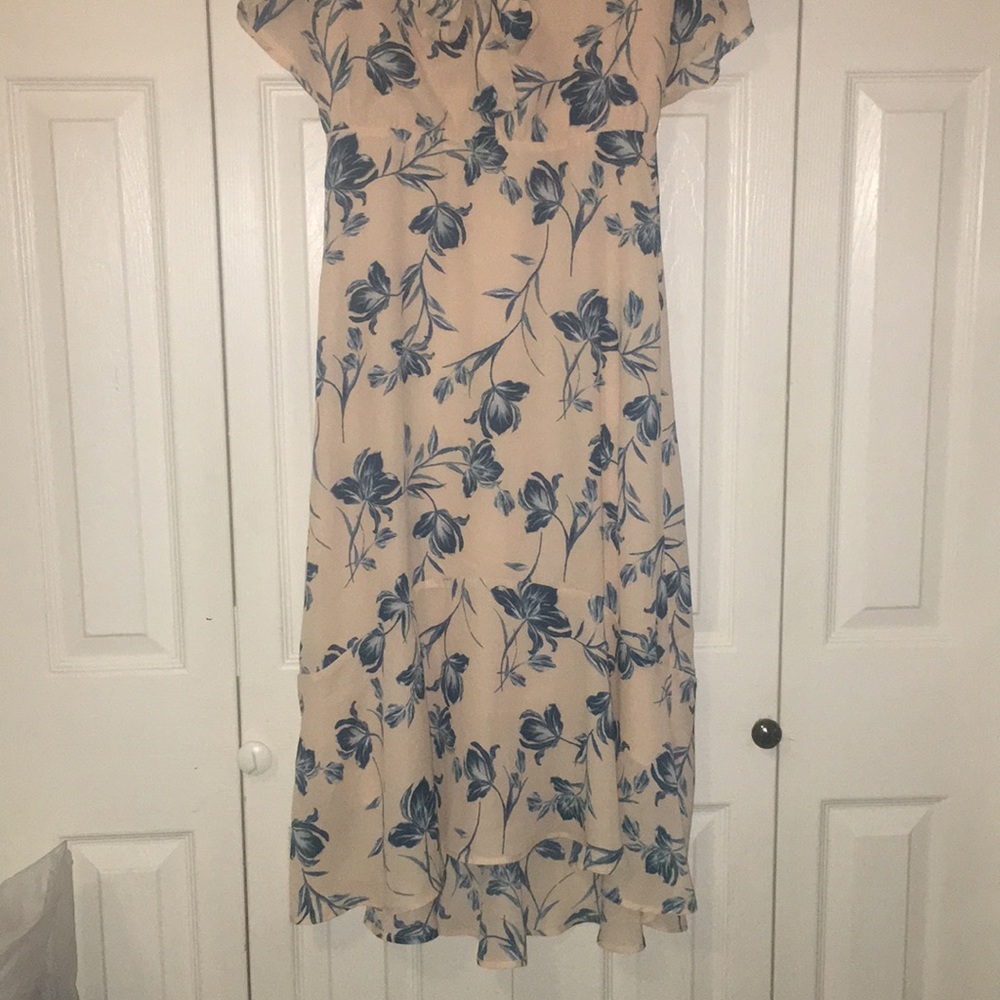 Higher low dress - Picture 3 of 3